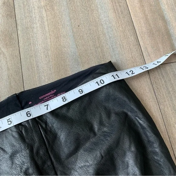 Commando women’s control top faux leather high rise legging black size medium - Picture 8 of 9